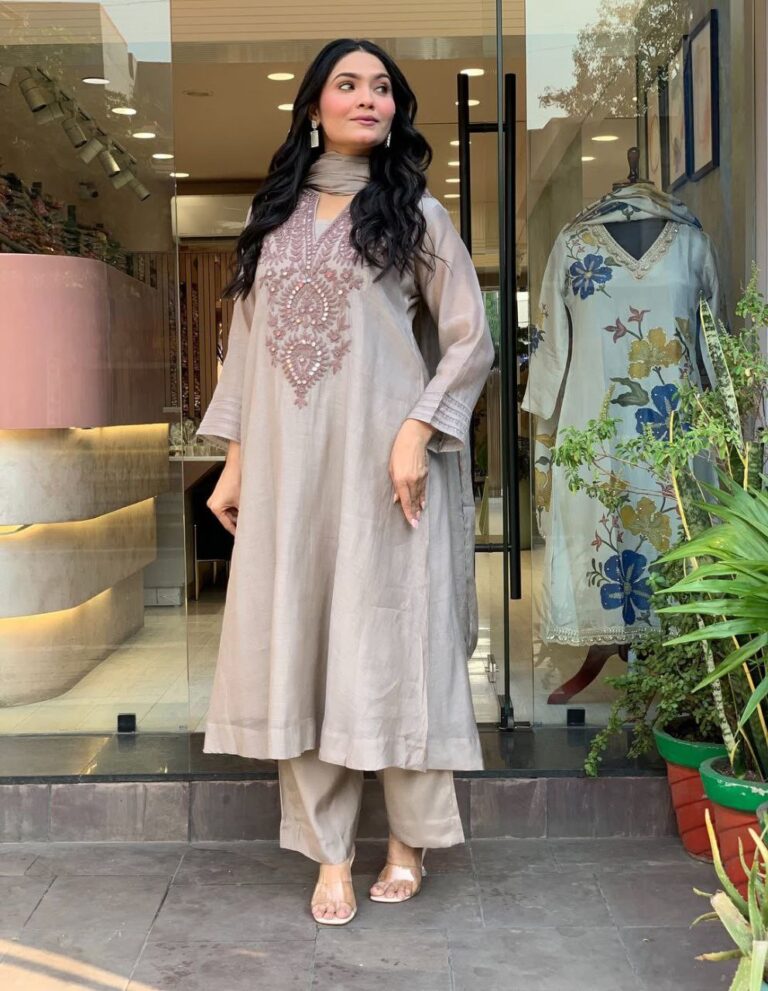 Muslin Cotton Foil Mirror Embroidery 3-Piece Festival Special Set